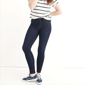 Madewell 9in High Rise Skinny Jeans in Larkspur Wash Tencel Edition Size 28